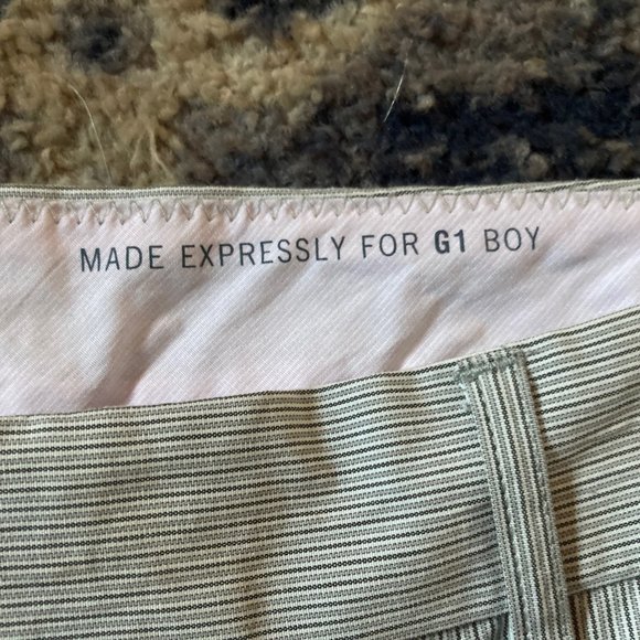 Gray Pinstriped Cropped Pants with Cuffs - Low waist - Brand is G1Boy - Large - Picture 4 of 10